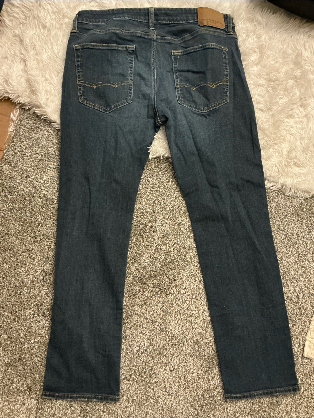American Eagle Outfitters Men’s Dark Wash Slim Straight Jeans - Picture 5 of 9